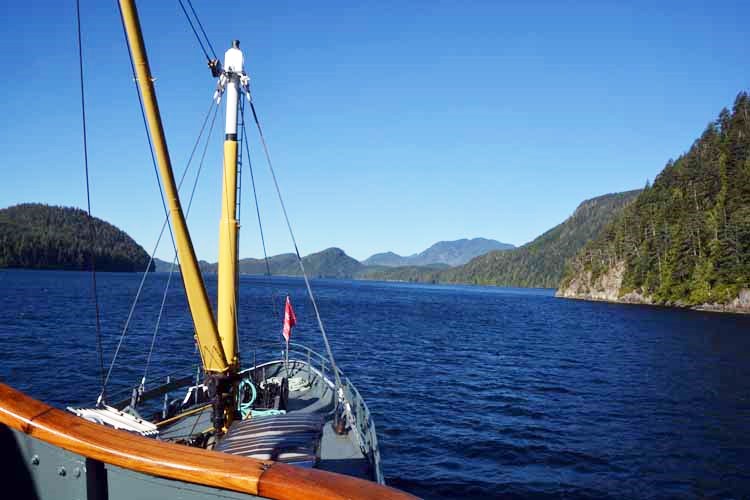 mountain and water scenic